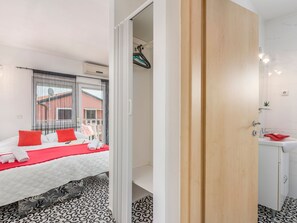 Internet - in Funtana mit Grill by Interhome (Poreč/Funtana)