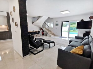 TV - Vila Oliva Štrika by Interhome (Umag/Murine)
