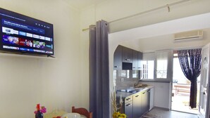 A modern kitchen with a dining area. - Appartement in Zambratija mit Schöner Terrasse by Interhome (Umag/Zambratija)