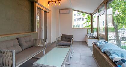 Wohnung mit Terrasse by Interhome