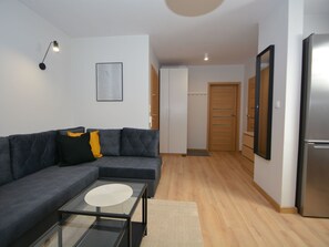 TV - Alvista Apartments mit Meerblick by Interhome (Pierwoszyno)