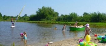 Wohnung mit Blick auf das Wasser by Interhome
