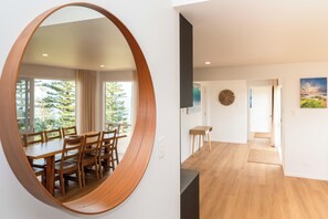 Rise Haven - Premium House, 4 Bedrooms, Kitchen, Partial Ocean View | Living area - Rise Haven  (Norfolk Island)