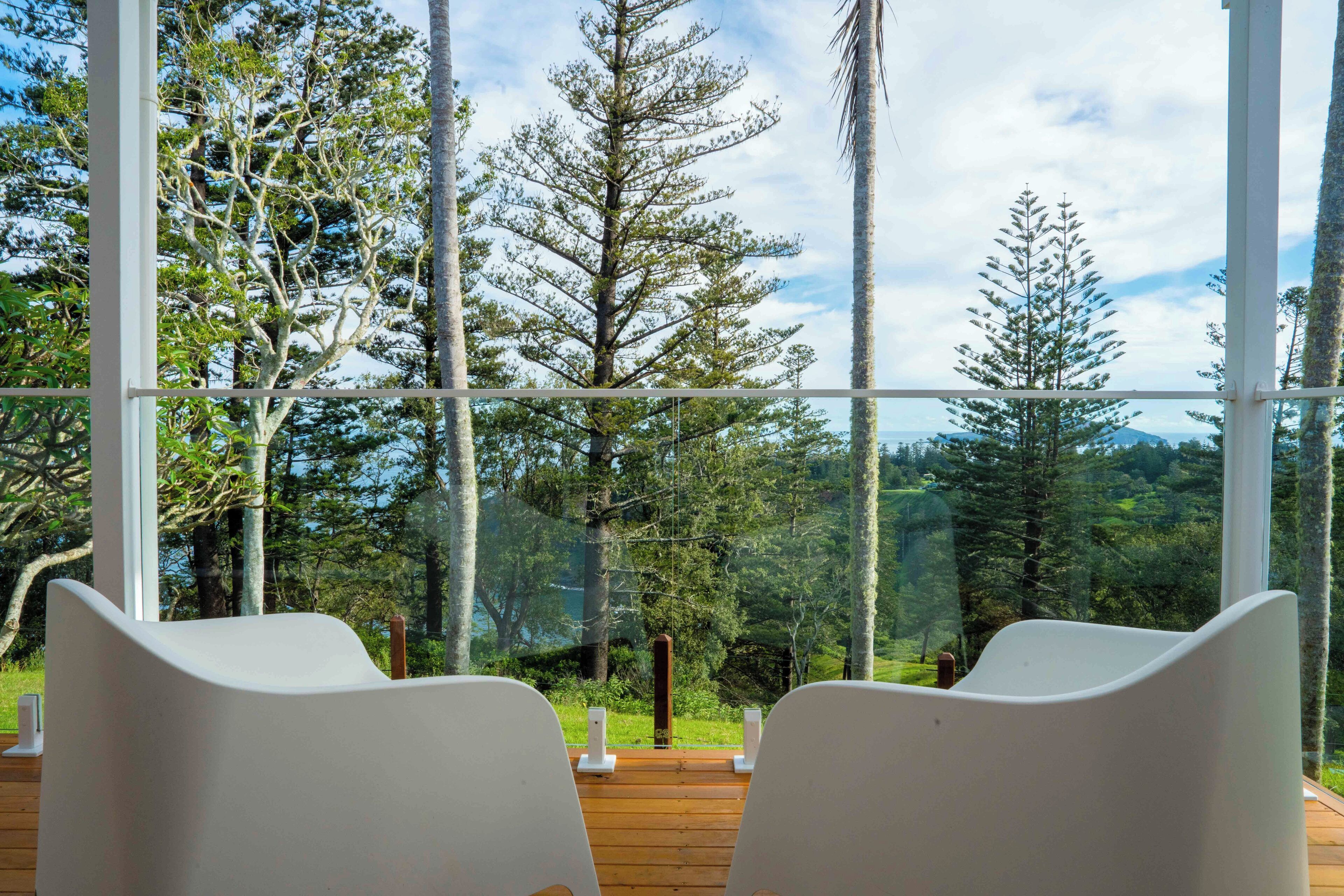 Rise Haven - Premium House, 4 Bedrooms, Kitchen, Partial Ocean View | Terrace/patio