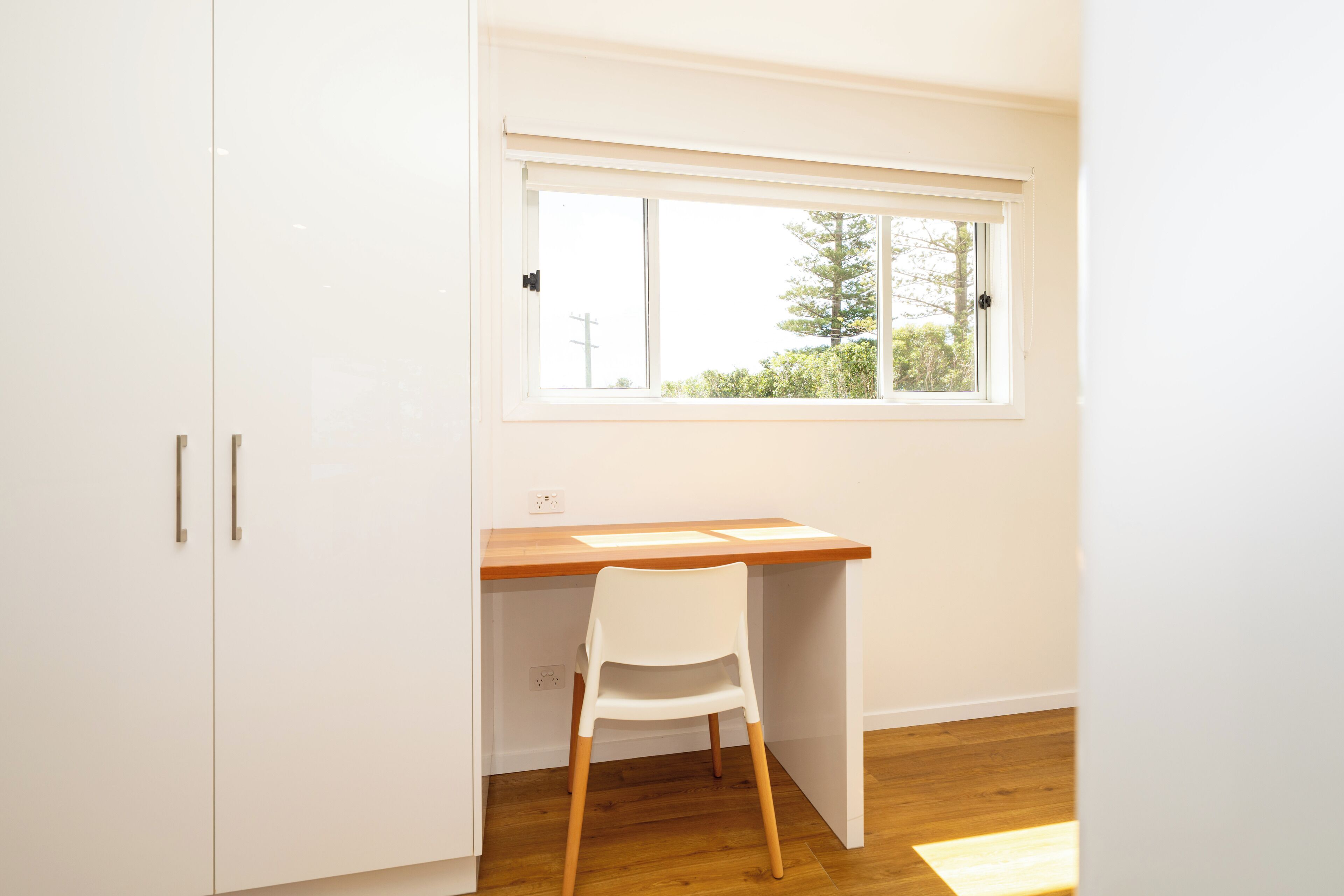 Rise Nest - Superior Studio, Partial Ocean View | Zimmerausstattung