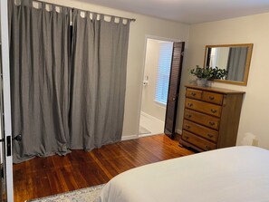 4 bedrooms, iron/ironing board, free WiFi, bed sheets - Spacious 4-bedroom house in adorable Richwood (Richwood)