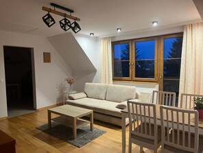 TV - Wohnung mit Blick auf das Wasser by Interhome (Sarbinowo)