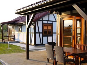 Outdoor dining - "Dom3" mit Garten, Grill und Terrasse by Interhome (Sarbinowo)