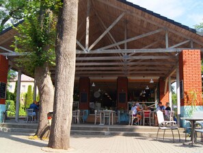 Outdoor dining - Beach Club-Häuser direkt am Strand by Interhome (Dziwnówek)