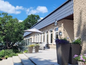 Terrace/patio - Beach Club-Häuser direkt am Strand by Interhome (Dziwnówek)