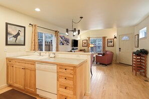 Interior - Meet Me on Milwaukee | Hot Tub, EV Charger & Walkable Bend Location (Bend)