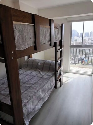 3 bedrooms, iron/ironing board, Internet - Cozy apartment with (swimming pool) parking includ (La Victoria)