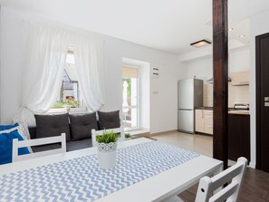 Interior - "Kapitanski" mit Schwimmbad by Interhome (Rewal)