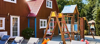 "Boathouse" mit Schwimmbad by Interhome