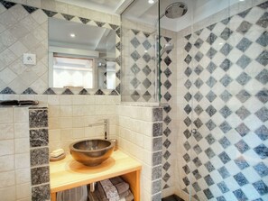 Towels - SCHÖNES STUDIO MIT GARTEN FÜR 2 IM DORF by Interhome (Valbonne)