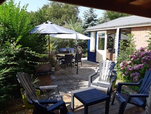 Outdoor dining - Wunderschönes Haus mit Pool, Garten und Grill by Interhome (Dirkshorn)