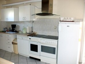 Private kitchen - Villa Regina by Interhome (Sebestenice)