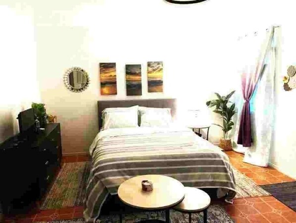 1 bedroom, iron/ironing board, WiFi, bed sheets