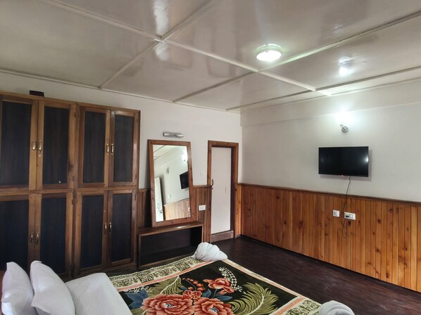 مساحة عمل للكمبيوتر المحمول وواي فاي مجانًا