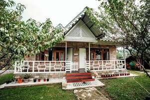 Fachada de la propiedad