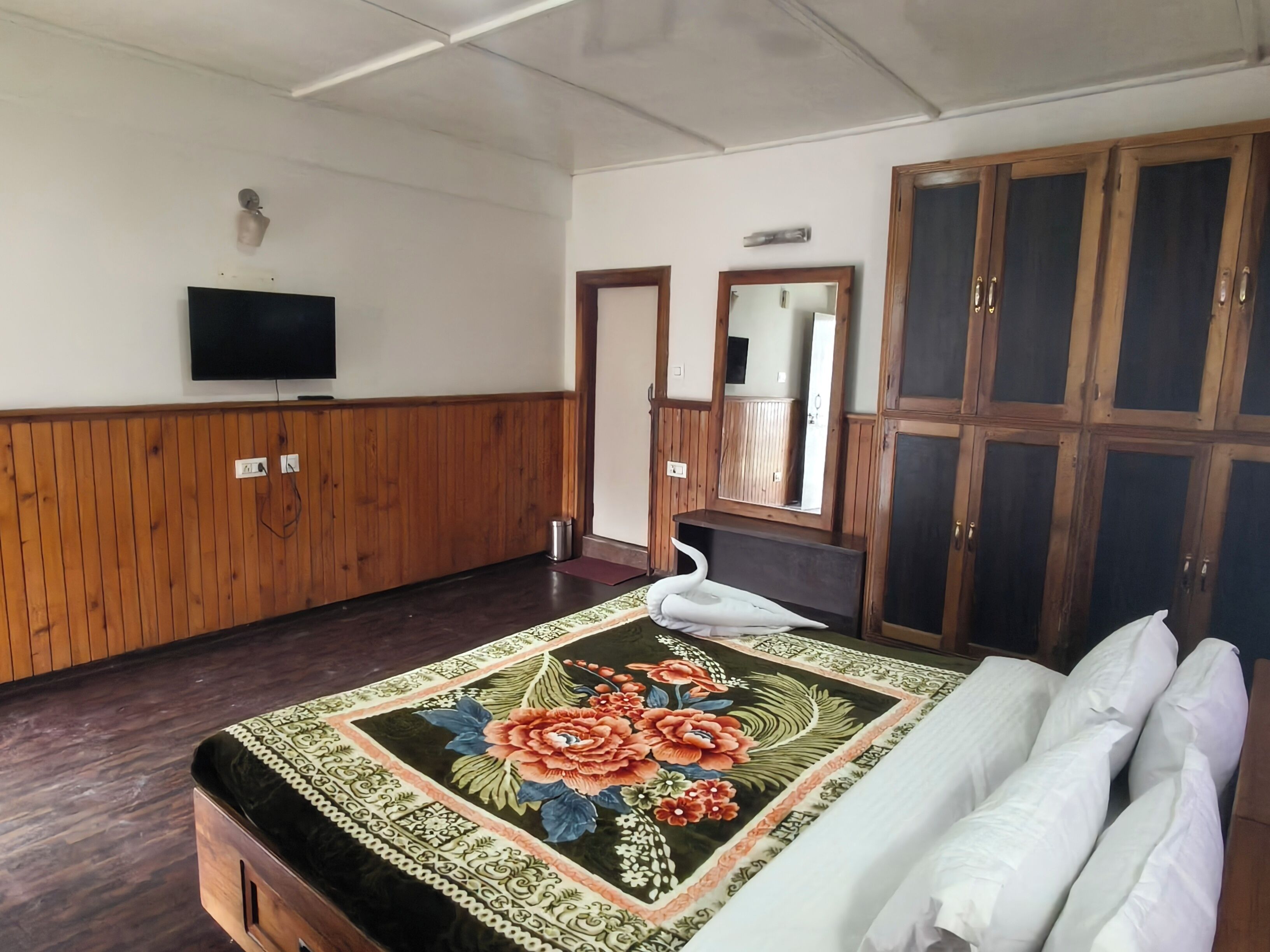 مساحة عمل للكمبيوتر المحمول وواي فاي مجانًا