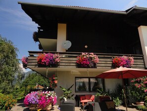 Terrace/patio - Cosmea in Millstatt by Interhome (Millstadt)