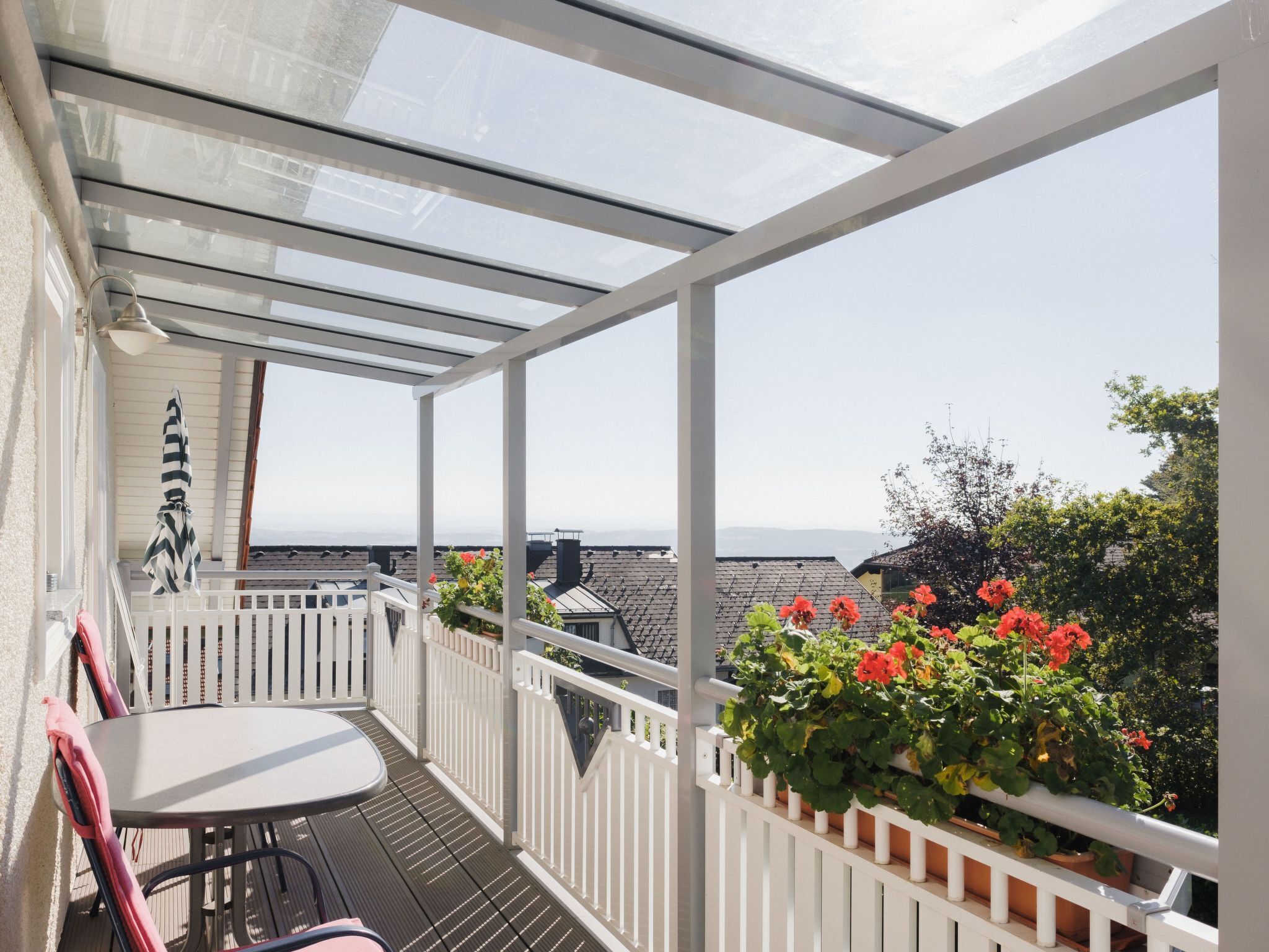 屋外ダイニングエリア