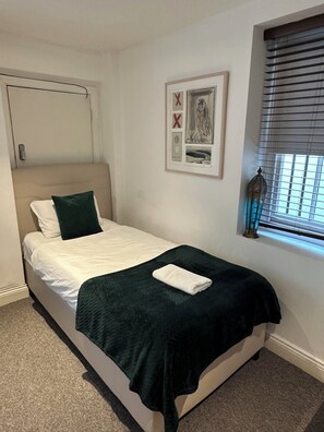 스탠다드 스튜디오 | 암막 커튼, 다리미/다리미판, 무료 WiFi