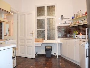 Fridge, oven, dishwasher, cookware/dishes/utensils - Vienna1090 by Interhome (Vienna)