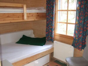 Room - "Heleneborg" mit Whirlpool by Interhome (Tavelsjö)