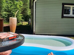 Pool - Kleines, strandnahes Ferienhaus in Schweden by Interhome (Mönsterås)