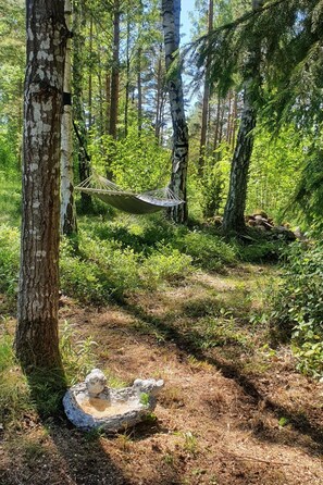Property grounds - Kleines, strandnahes Ferienhaus in Schweden by Interhome (Mönsterås)