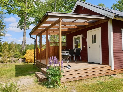 Abborren mit eigenem Ruderboot by Interhome