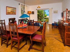 Dining - mit Blick auf das Wasser by Interhome (Cap Malheureux)