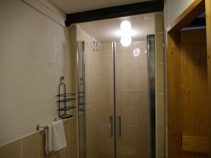 Bathroom - Minie's Cottage Wild Atlantic Way by Interhome (Dingle)