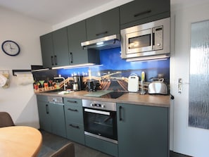 Fridge, microwave, oven, dishwasher - Gorch Fock by Interhome (Koserow)