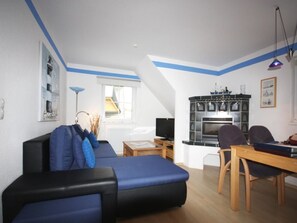 TV, DVD player - Appartement in Koserow mit Garten und Terrasse by Interhome (Koserow)