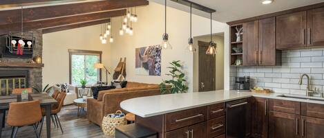 Use our fully stocked kitchen to cook tasty + affordable meals, even on vacation