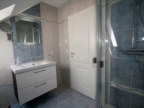 Towels - Landhaus "To Hus" - Fewo Störtebeker mit Kamin by Interhome (Baabe)