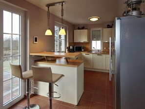 Fridge, microwave, oven, dishwasher - Kapitänshaus in Glowe by Interhome (Glowe)