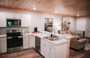 Private kitchen - Welcoming 2-bedroom River Retreat house in charming Buchanan, Tn! (Buchanan)