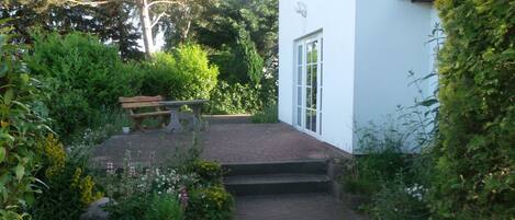 屋外ダイニングエリア