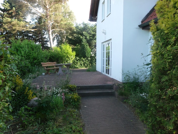 Outdoor dining - Ferienappartementhaus Nordlicht auf Rügen by Interhome (Breege)