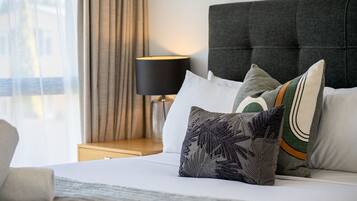 2 makuuhuonetta, silitysrauta/-lauta, Wi-Fi, vuodevaatteet