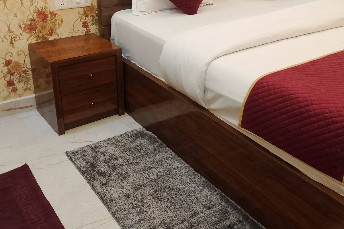 Luxury Apartment, City View | Free WiFi