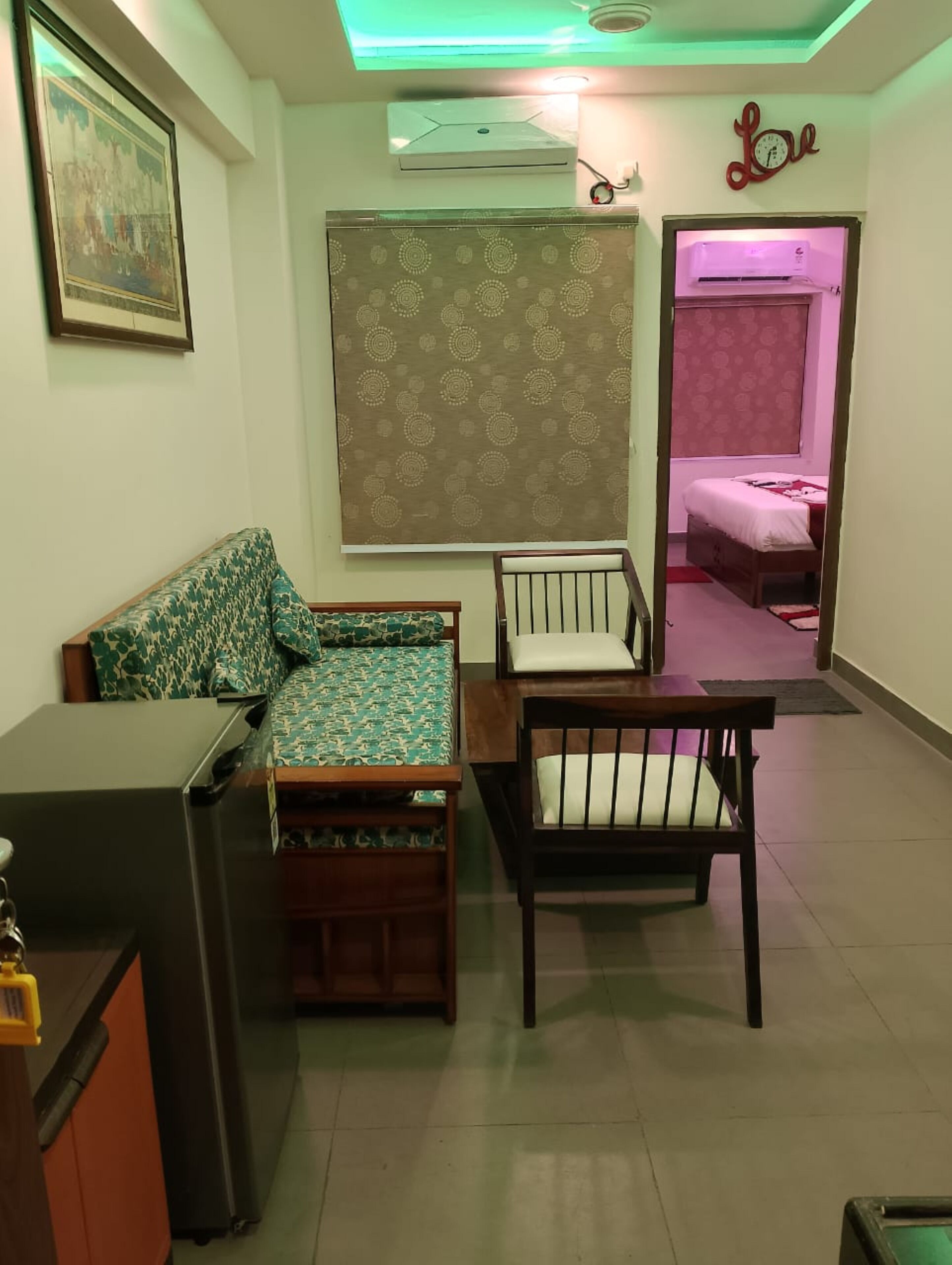 Appartamento familiare, 2 camere da letto, vista città | Area soggiorno