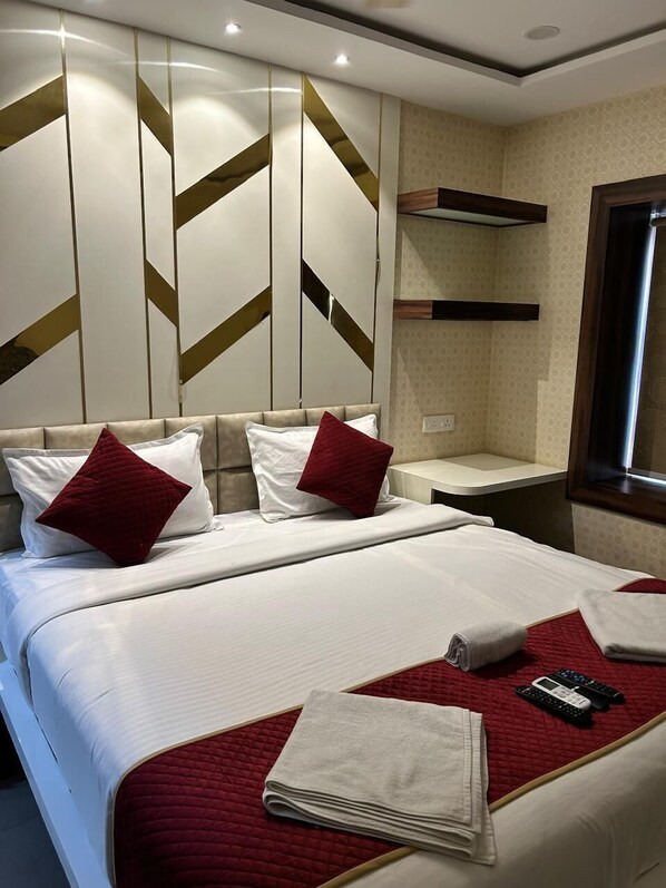 Luxury Apartment, Balcony | Free WiFi - Jagannath Puri Beach Stay (Brahmagiri)