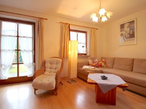 TV - Apartment Carina by Interhome (Garmisch-Partenkirchen)