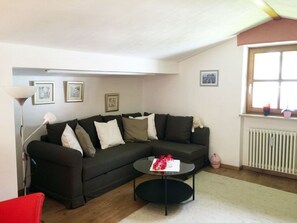 TV - Gemütliche kleine Ferienwohnung by Interhome (Garmisch-Partenkirchen)
