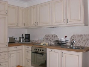 Fridge, microwave, oven, dishwasher - Alpspitzblick by Interhome (Garmisch-Partenkirchen)